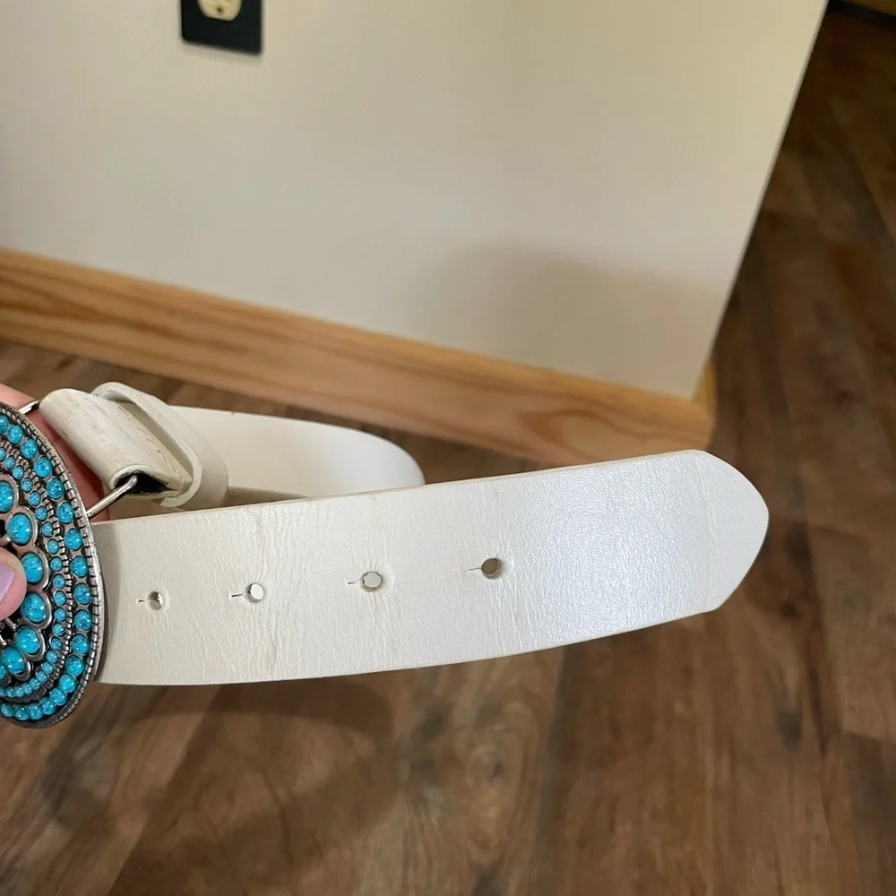 White Women's Belt with Turquoise Medallion Buckle